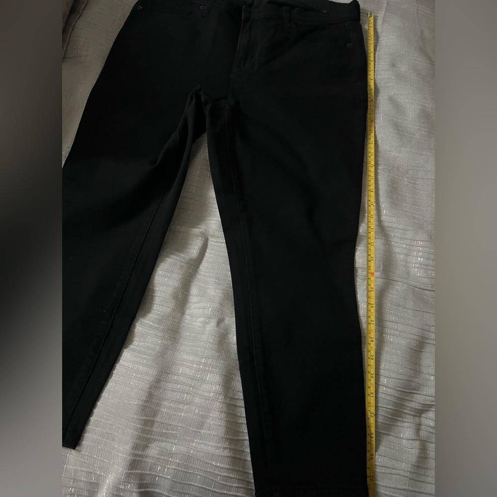 Pre-LOVED Torrid premium sky high skinny crop jeans. Size 16. EUC. - Picture 9 of 10